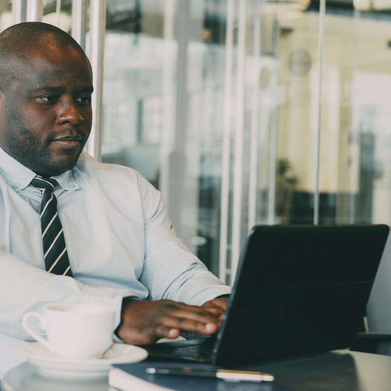 vitaly-gariev-OFXy-L_XvFE-unsplash